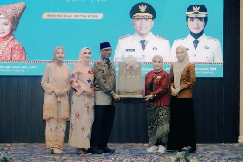 Gubernur Dorong Generasi Muda Bangga Berbahasa Lampung