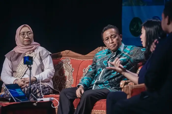 Gubernur Mirza Tekankan Penghormatan terhadap Teman Tuli